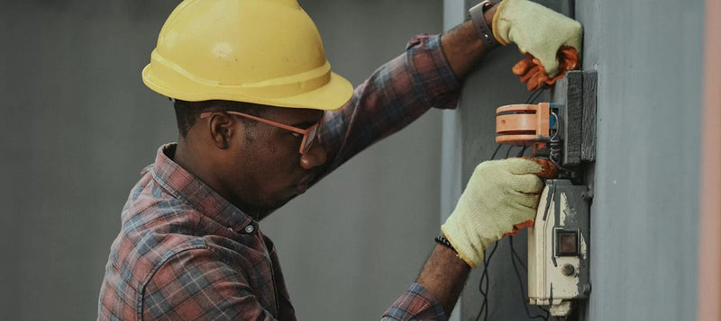 How to Find a Reputable Licensed Electrical Contractor