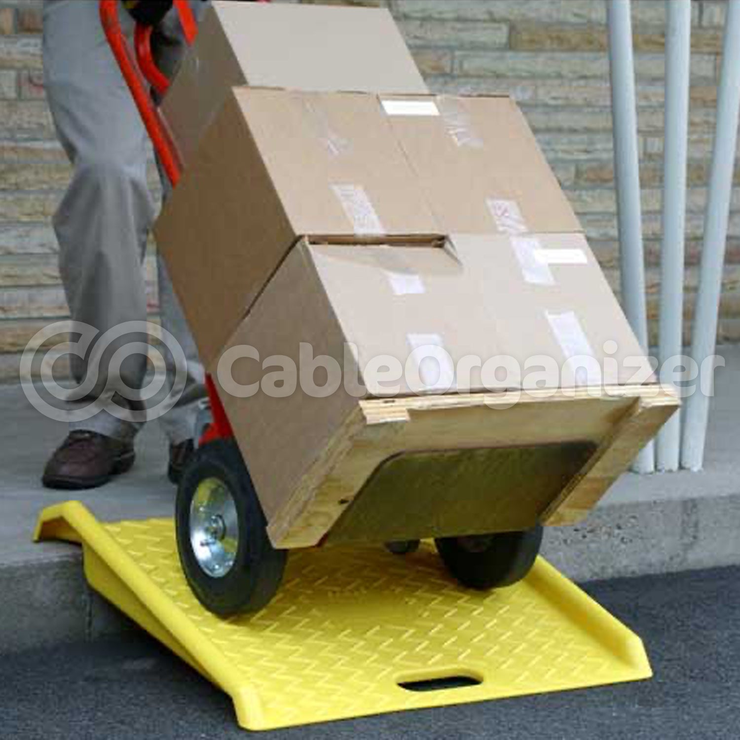 Eagle Manufacturing® Ramps and Dockplates – CableOrganizer