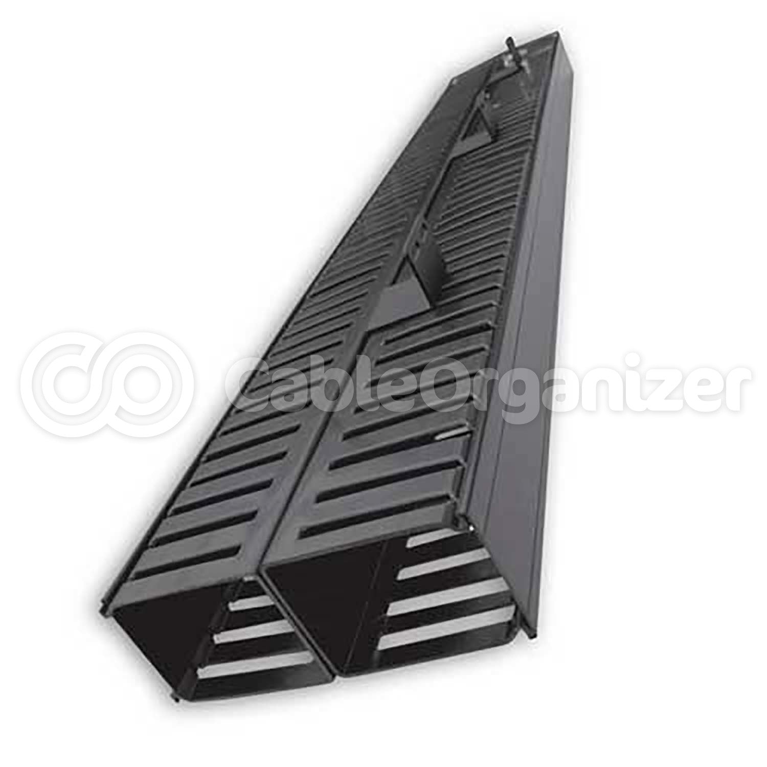 Quest™ Finger Duct Vertical Rack Cable Manager